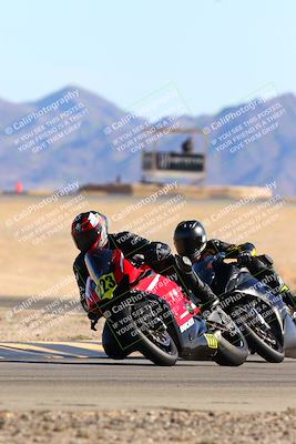 media/Jan-08-2022-SoCal Trackdays (Sat) [[1ec2777125]]/Turn 4 (1145am)/